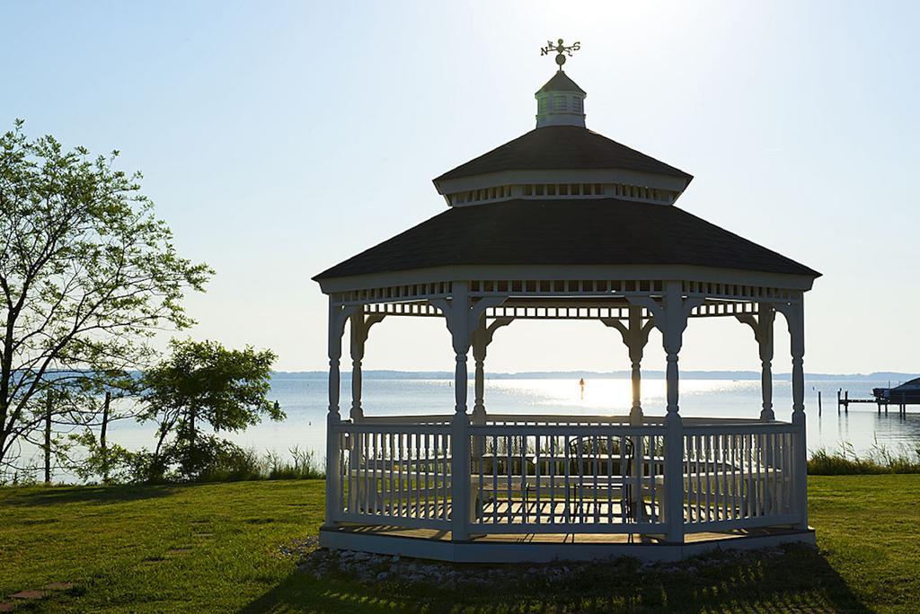 Chesapeake House Tilghman Island Екстериор снимка